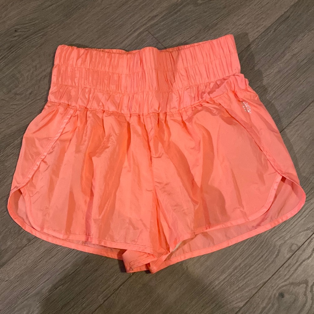 💞Free People Activewear shorts💞